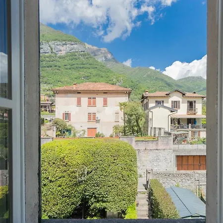 Appartement Tina's Window On By Rent